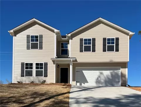 683 Gus Hill Rd, Clemmons, NC 27012