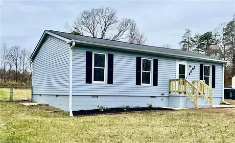 4507 Southern Webbing Mill Rd, Greensboro, NC 27405