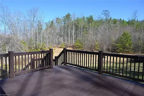 204 Dodson Mill Rd W, Pilot Mountain, NC 27041 photo 37