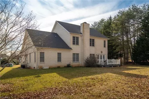 105 Prestwick Ct, King, NC 27021 photo 14