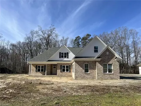 227 Horse Haven Rd, Lexington, NC 27295