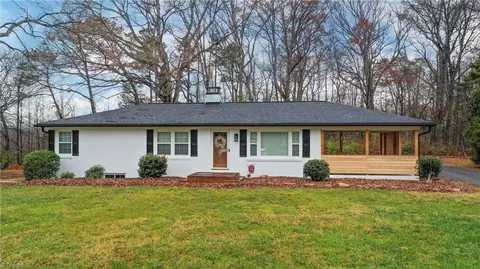 134 Shady Ln, Advance, NC 27006