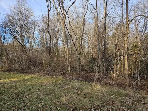 00 Fieldcrest Rd S, Eden, NC 27288