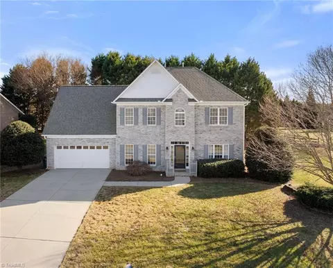 307 Kingsmill Dr, Advance, NC 27006