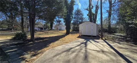 Exterior - 606 State Ave, High Point, NC 27262 photo 7 of 8