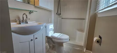 Bath - 413 Unity St, Thomasville, NC 27360 photo 7 of 7