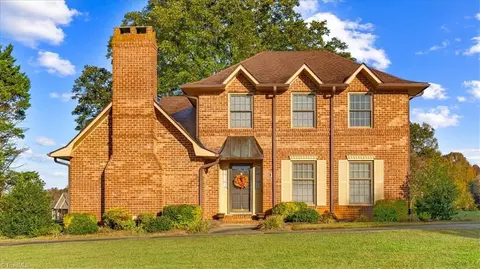 136 Hockett Dairy Rd, Randleman, NC 27317