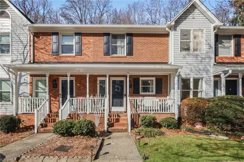 17 Brandy Dr, Greensboro, NC 27409