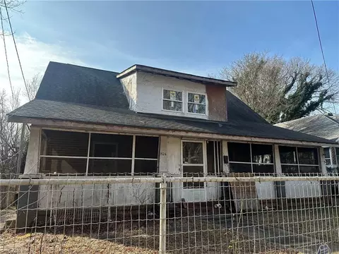 1526 25th St, Winston Salem, NC 27105