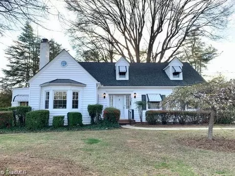 217 Weaver St, Eden, NC 27288