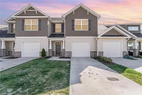 113 Red Plum Ln, Jamestown, NC 27282