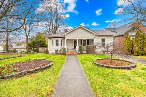 2245 Parkway Dr, Winston Salem, NC 27103