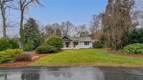 2041 Sussex Ln, Winston Salem, NC 27104