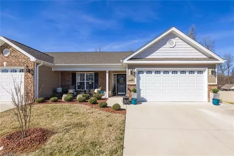 107 Oak Ridge Dr, Archdale, NC 27263