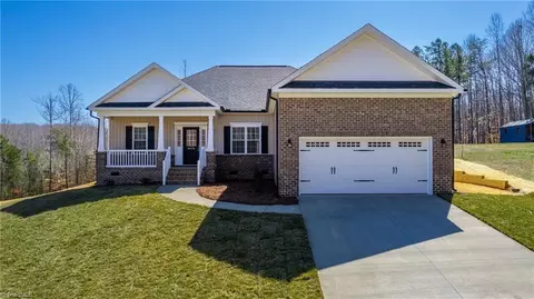 3076 Wesley Farm Ln, Sophia, NC 27350