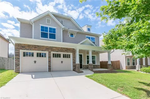 4724 Abbey Park Rd, Kernersville, NC 27284