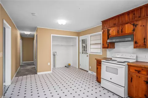 1151 Mountain View Rd, King, NC 27021 photo 9