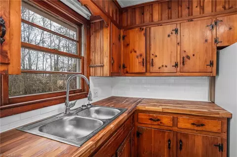 1151 Mountain View Rd, King, NC 27021 photo 8
