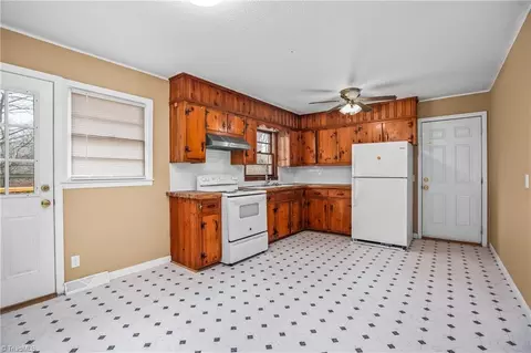 1151 Mountain View Rd, King, NC 27021 photo 6