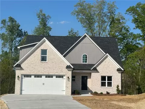 4624 Orchard Grove Dr, Clemmons, NC 27012