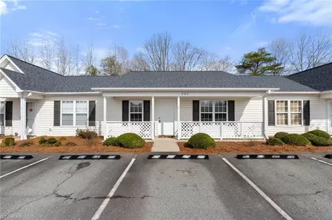 222 Summit Ct #2, Walnut Cove, NC 27052