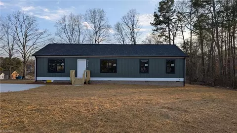 2181 Meadow Ridge Rd, Burlington, NC 27217