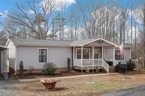 1348 Moir Mill Rd, Reidsville, NC 27320