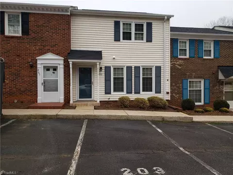 203 Charlestowne Cir, Winston Salem, NC 27103