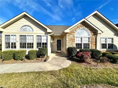 5319 Lair Dr, Greensboro, NC 27407