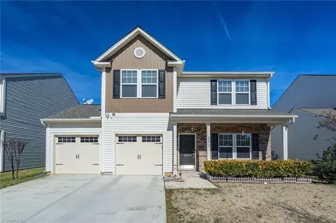 2213 Osprey Ln, Mcleansville, NC 27301