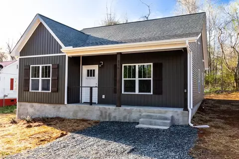 216 Roosevelt St, Eden, NC 27288