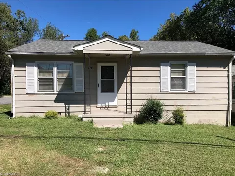 1701 Franklin Ave, High Point, NC 27260