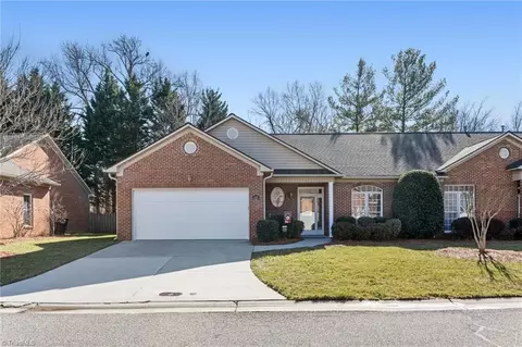 426 Northbridge Dr, High Point, NC 27265