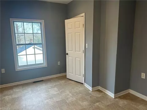 1608 25th St E, Winston Salem, NC 27105 photo 17