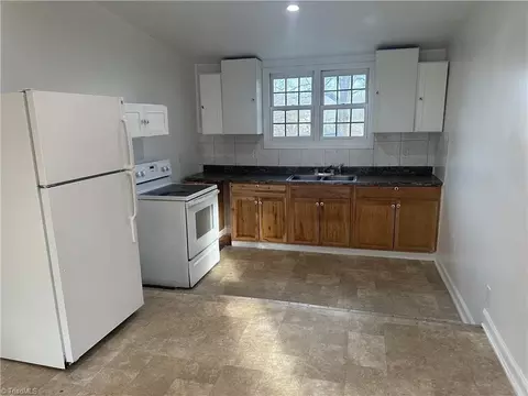 1608 25th St E, Winston Salem, NC 27105 photo 7