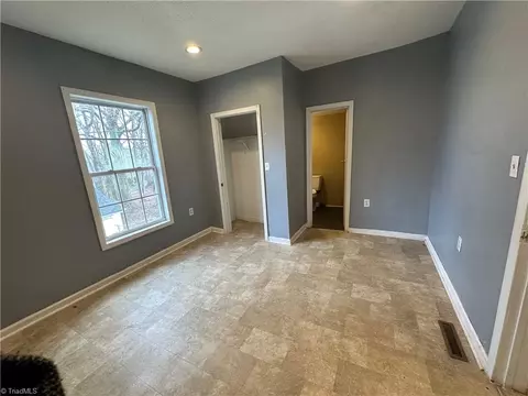 1608 25th St E, Winston Salem, NC 27105 photo 12