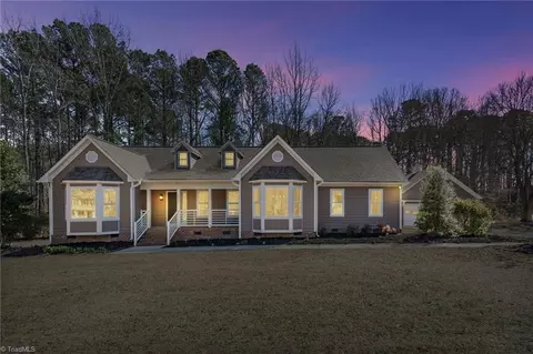 2432 Mary Marvin Trl, Fuquay-varina, NC 27526