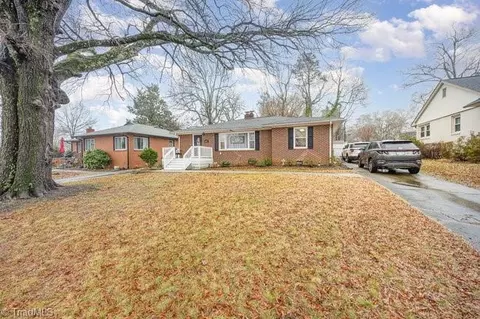 603 Quaker Ln, High Point, NC 27262