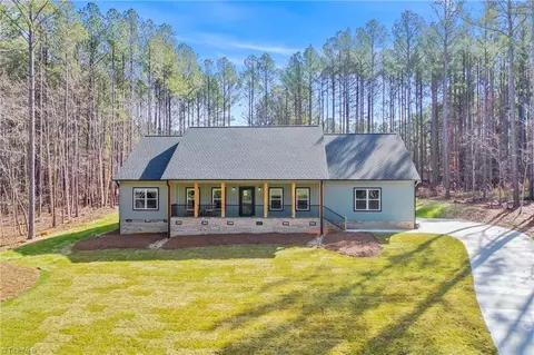 274 Cove Wood Dr, Denton, NC 27239
