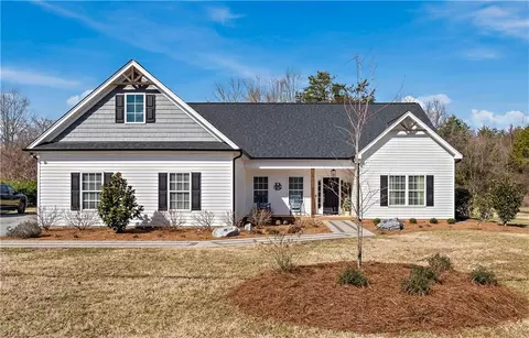 7805 N Nc Highway 68, Stokesdale, NC 27357