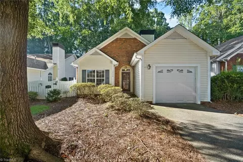 2828 Wynfield Crossing Ln, Winston Salem, NC 27103