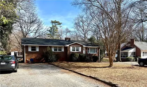 146 Rosedale Cir, Winston Salem, NC 27106