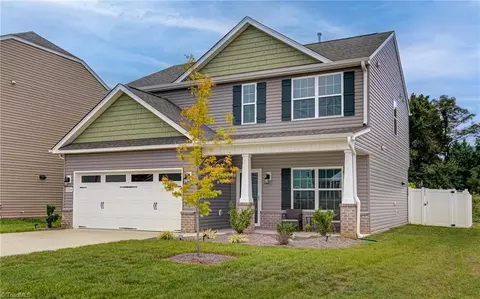 3224 Alyssa Way, High Point, NC 27265 photo 2