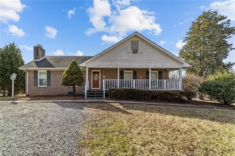 3380 Nc Highway 135, Stoneville, NC 27048
