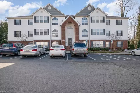 4280 Cedarcroft Ct #1B, Greensboro, NC 27409
