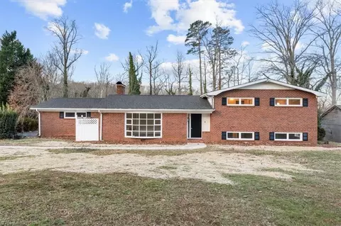 5840 Brookway Dr, Winston Salem, NC 27105
