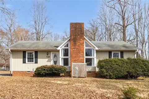 529 Gordon Dr, Advance, NC 27006