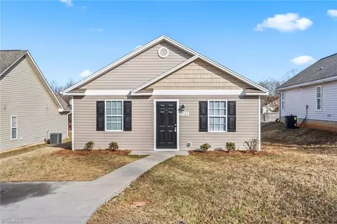 2727 Lomond St, Winston Salem, NC 27127