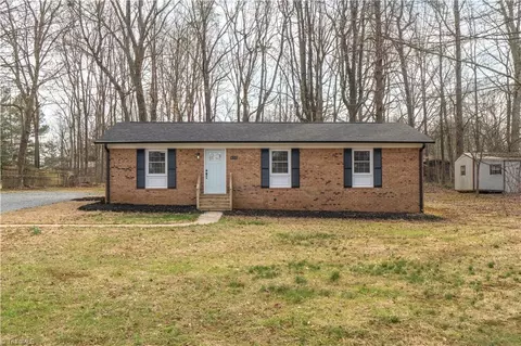 435 Wrenn Dr, Lexington, NC 27292