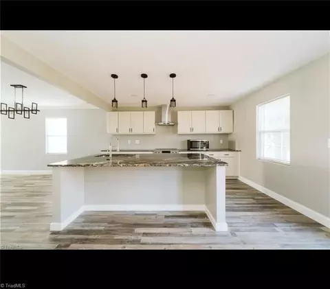 503 Lowdermilk St, Greensboro, NC 27401